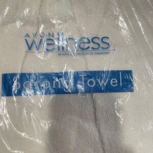 Avon Intimates Women's Sarong Spa Towel Fit 16W-26W 100% Cotton White Made In US